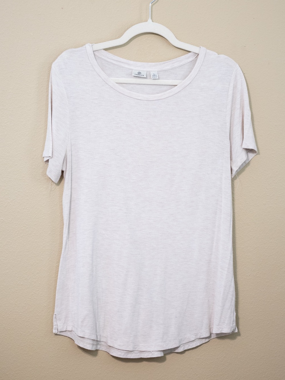 Versona Cream Basic Tee Large Soft Neutral Everyday Top